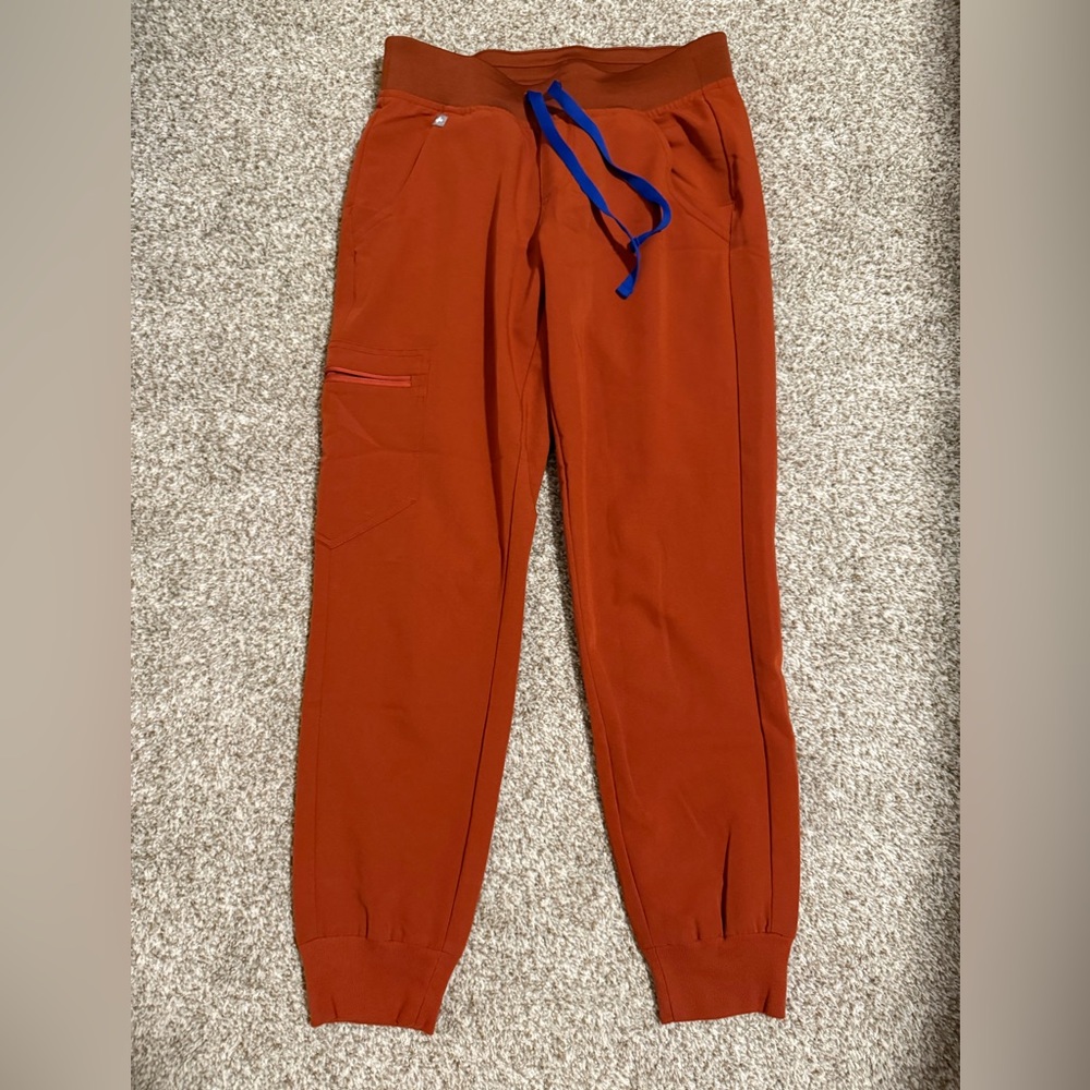 FIGS High Waisted Zamora Jogger Scrub Pants